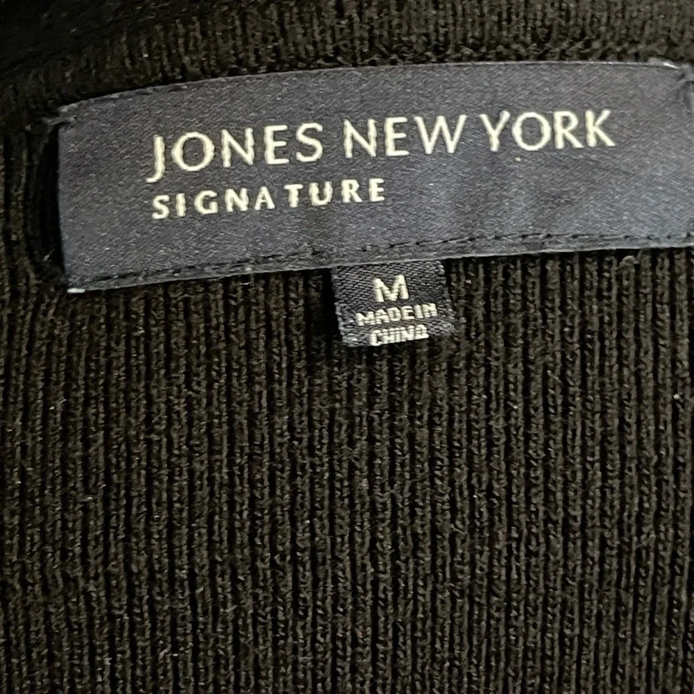 JONES New York Knit Sweater Blazer 3-Button
Blazer Size Medium - Picture 3 of 5